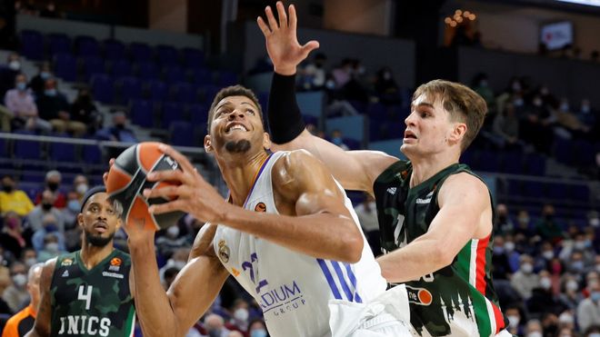 Real Madrid gana Unics Kazan
