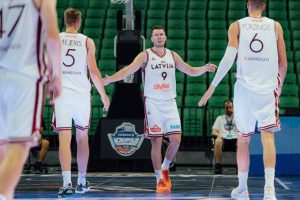 letonia triunfo autoridad italia