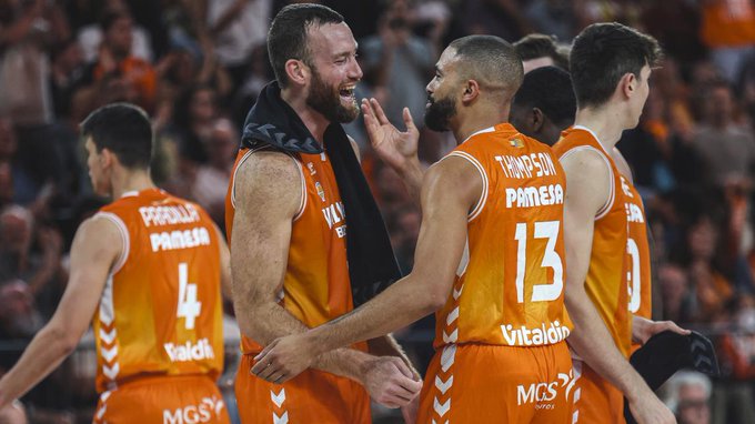 valencia duelo gallos liga