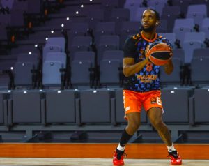 valencia busca conquistar parís