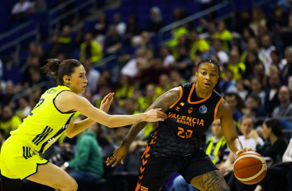 valencia cae todopoderoso fenerbahce