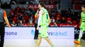 unicaja triple imponerse zaragoza
