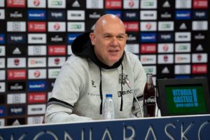 Neven Spahija vuelta Baskonia