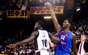 Milano sufre ganar Barcelona