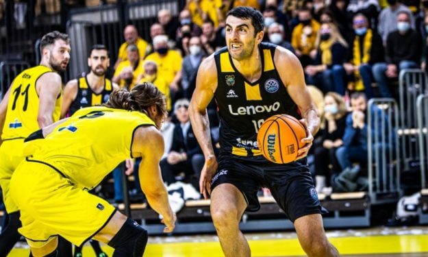 Tenerife Top 16 victoria