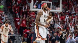 Pelicans play in Spurs