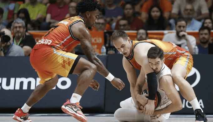 Asvel gana Valencia